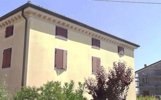 Viale Ponte Pietra, 10 Mirandola (MO)