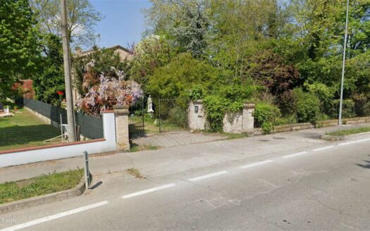 Via camillo benso di cavour, 198 Cavezzo (MO)