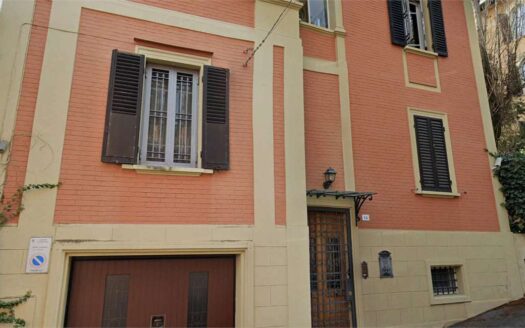 Via francesco orsoni, 14 Bologna